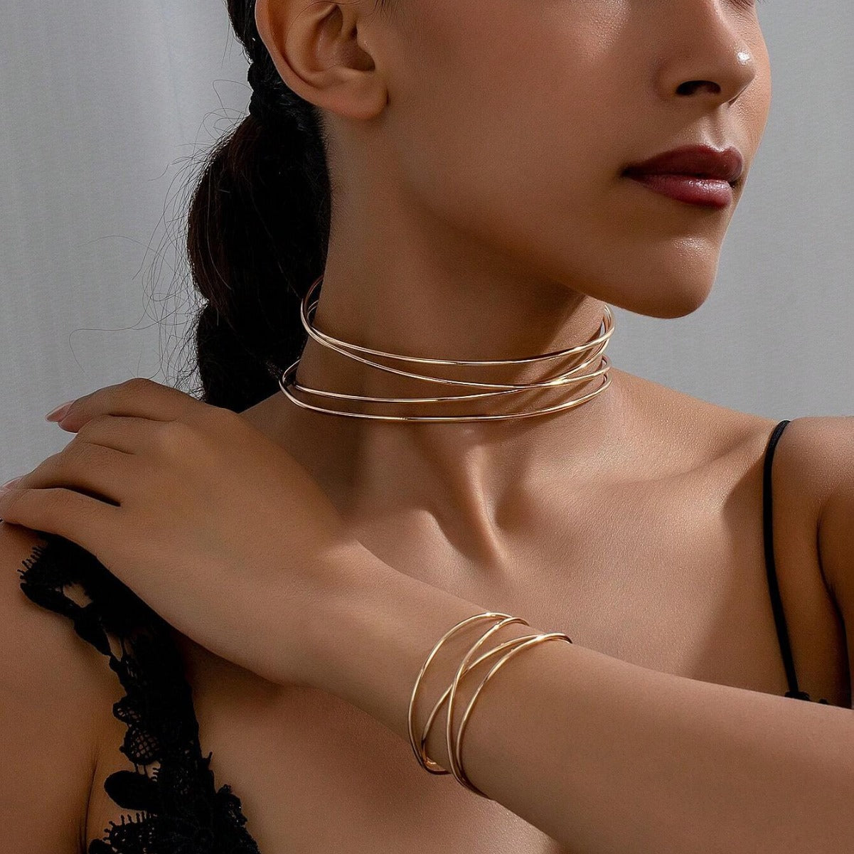 Metallic Open-ended Female Fashion Personality Graceful Niche Jewelry Set
