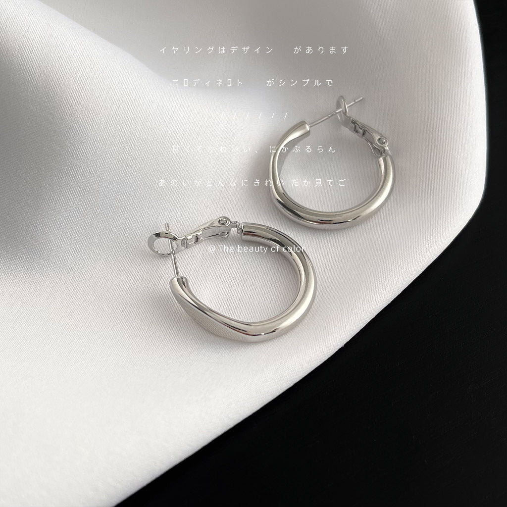 Women's Cold Style Simple Glossy Clip Korean Ear Buckle