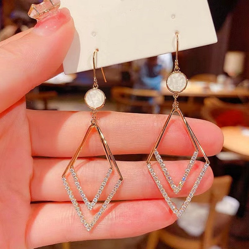 Face Slimming Geometric Diamond Beautiful Ear Rings