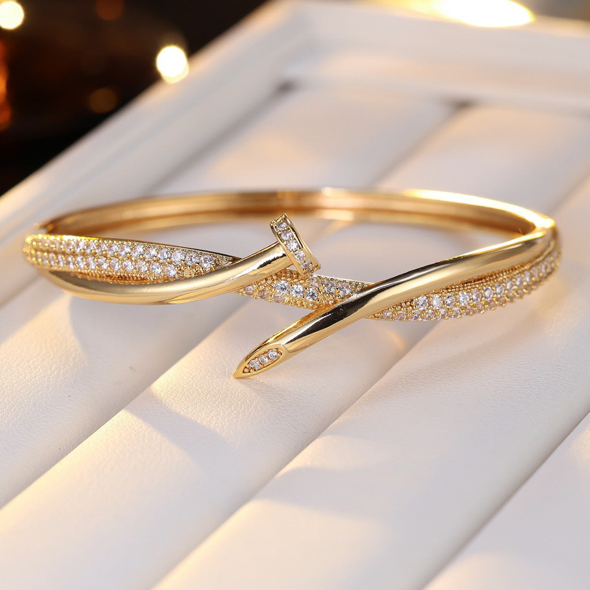 High-grade Nail Surround Shape Fashion Exquisite Bracelets