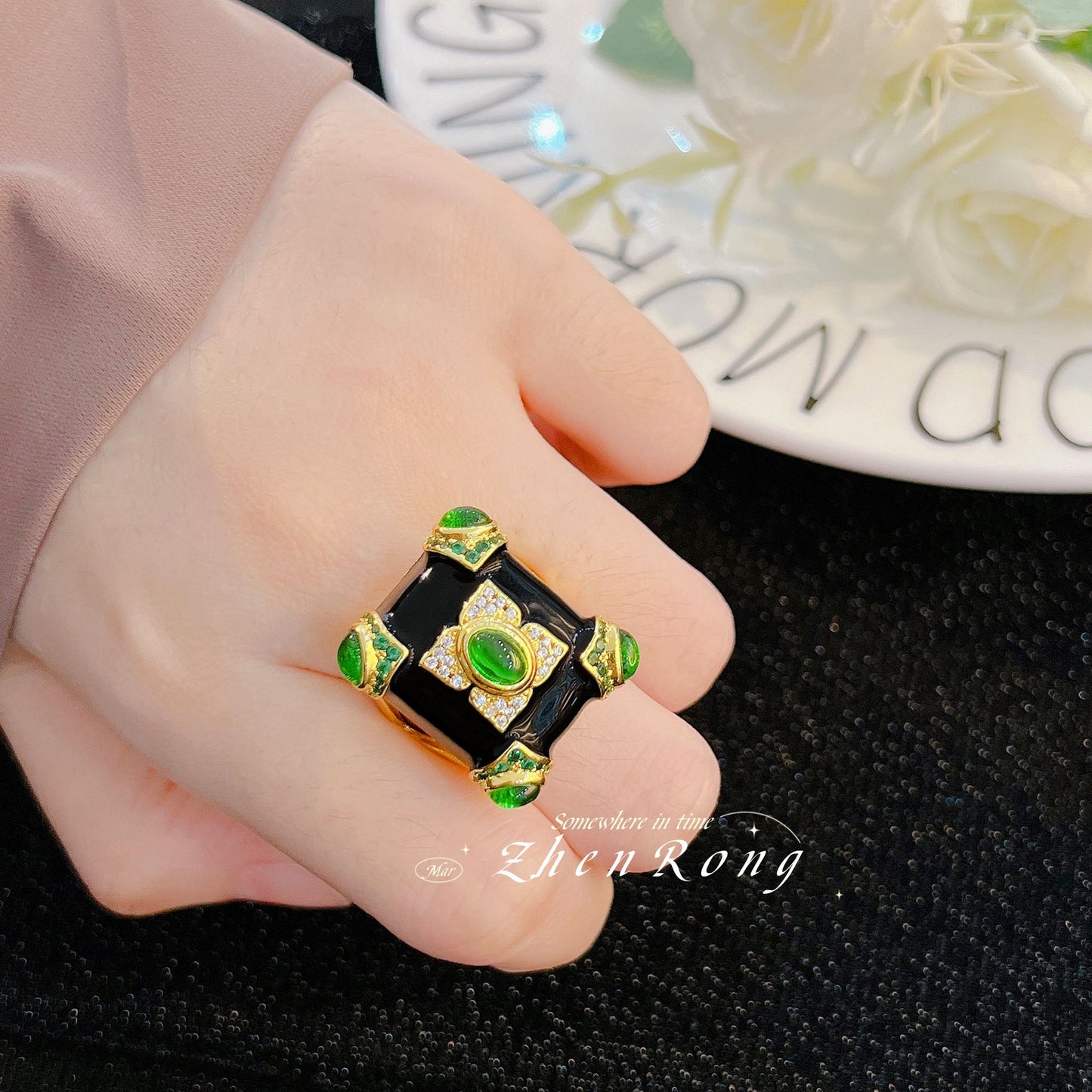 Women's Vintage Emerald Style Gold-plated Enamel Glaze Rings