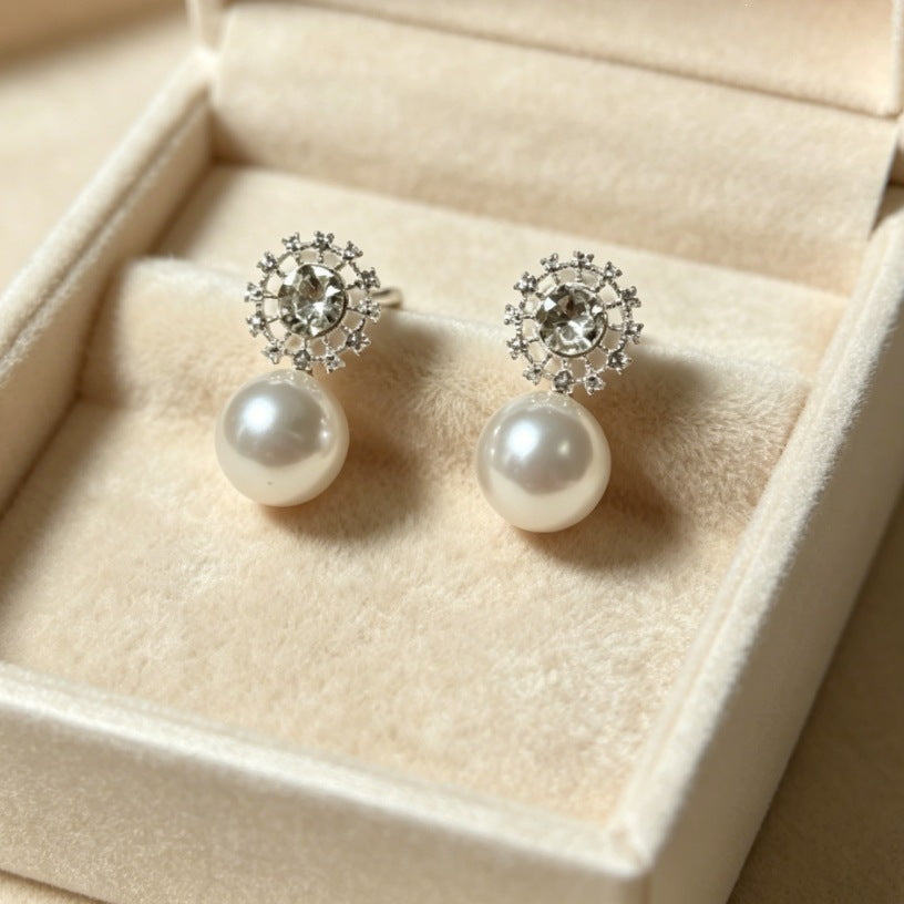 Compact Elegant Pearl Eardrops French Style Design Stud Earrings