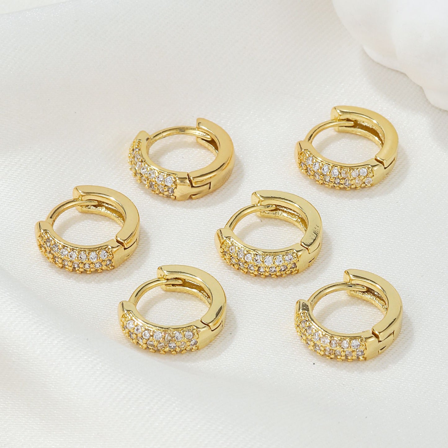 Lux Style Round Micro Inlaid Zircon Ear Stud Earrings