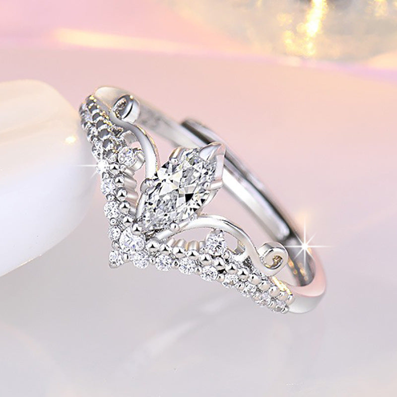 Fashion Temperamental Cold Style Crown Female Rings