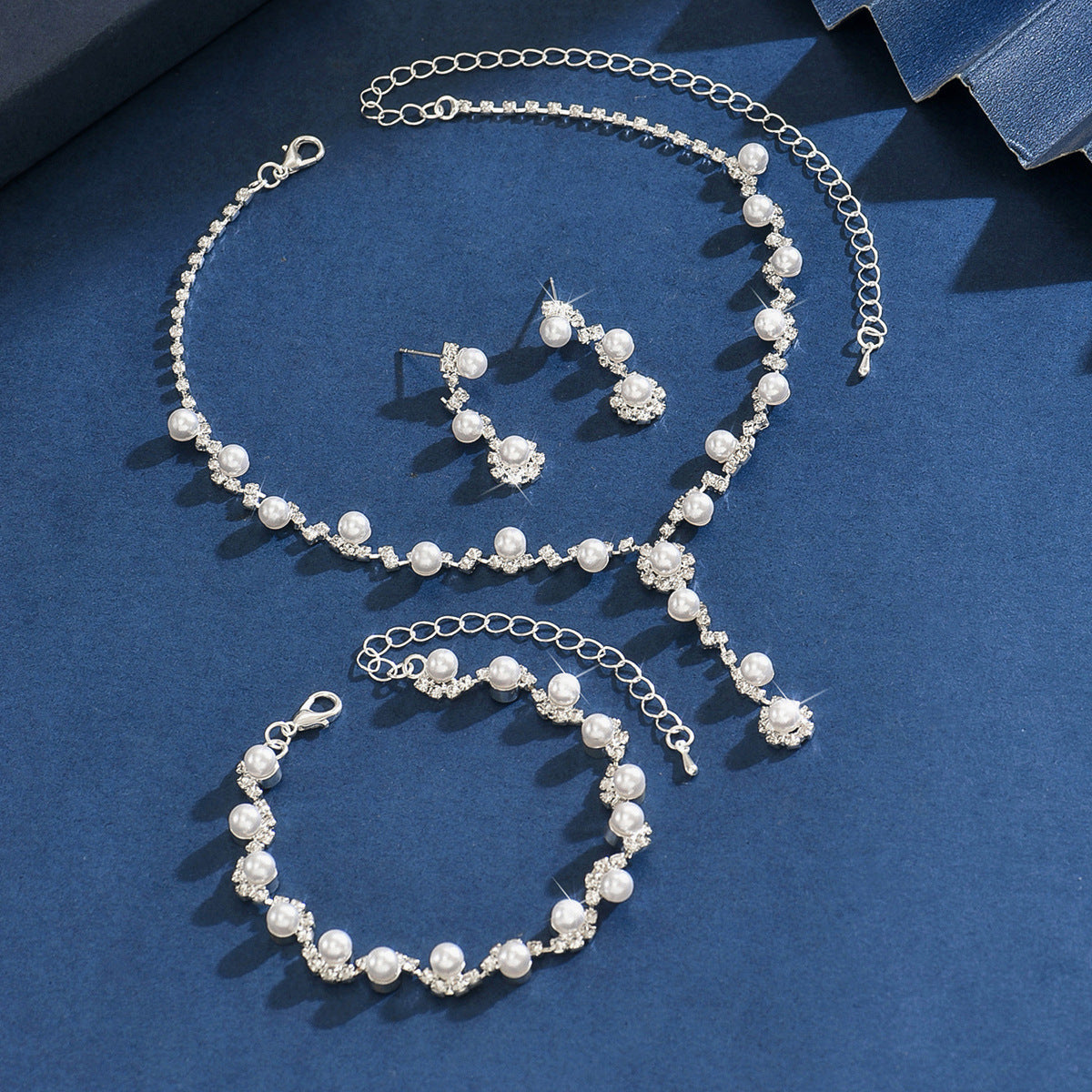Women's Inlaid Full Diamond Wedding Supplies Three Bridal Jewelry Set
