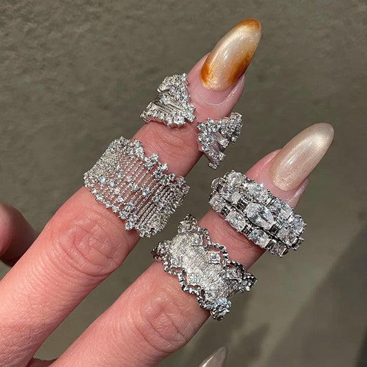 Stacked Female Light Luxury Minority High-grade Palace Style Ring