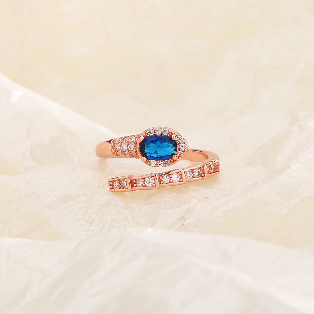 Erschwingliche Ringe mit simulierten Schlangen im Luxusstil mit roten und blauen Diamanten