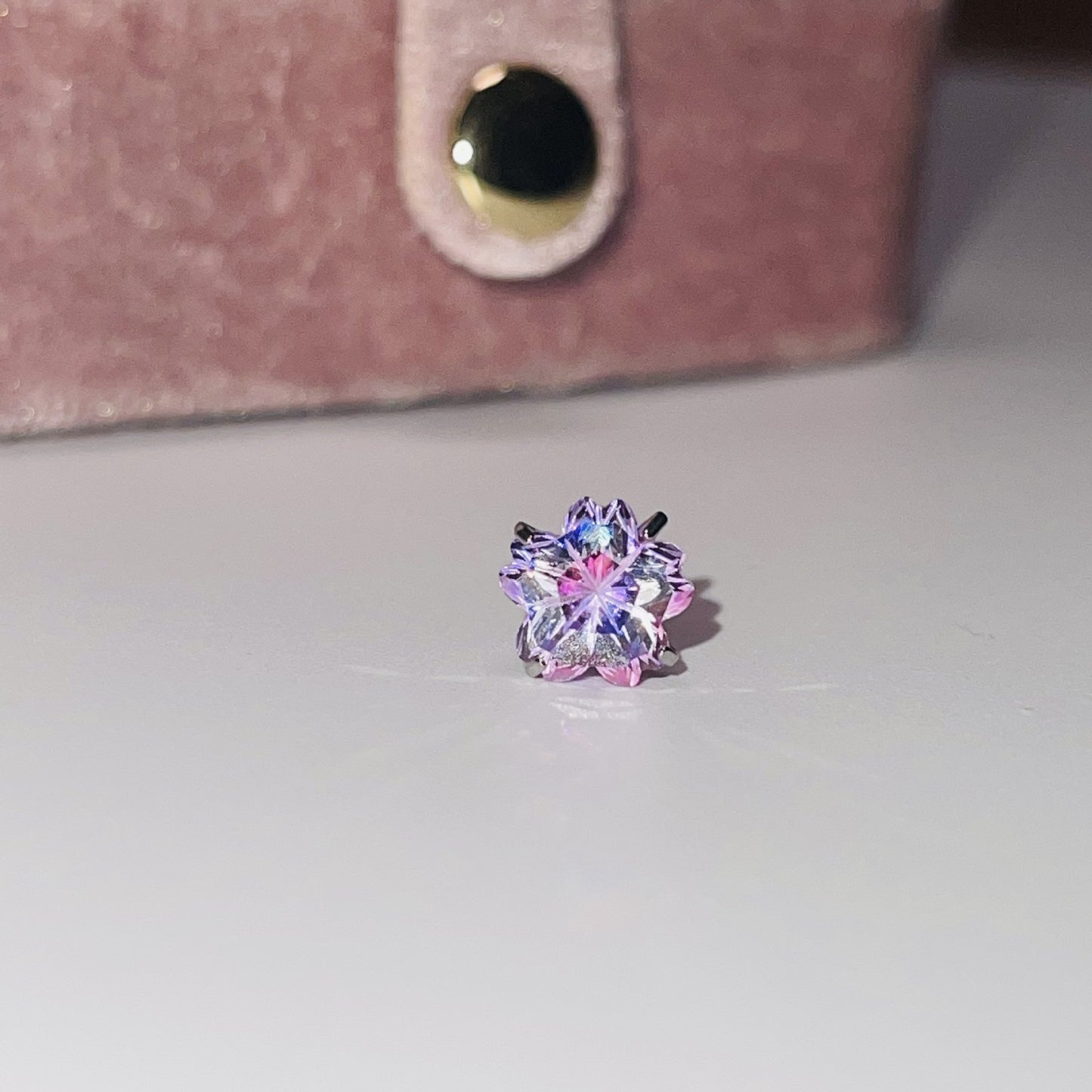 Cutting Flash Zircon Ear Bone Outer Spiral Titanium Steel Diamond Rings
