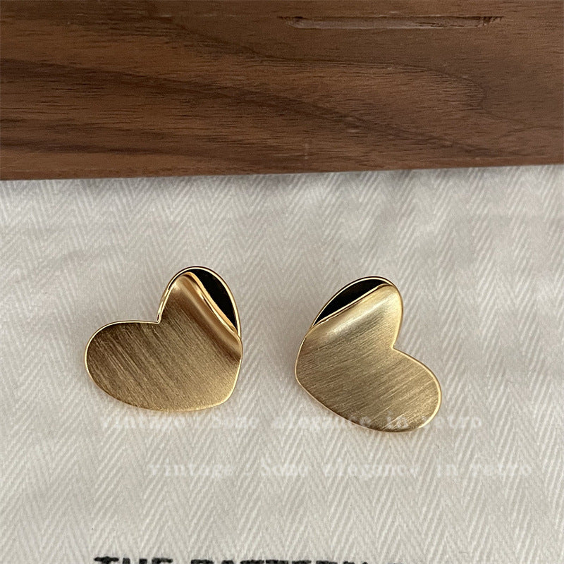 Boucles d'oreilles coeur en métal brossé au design personnalisé rétro pour femmes