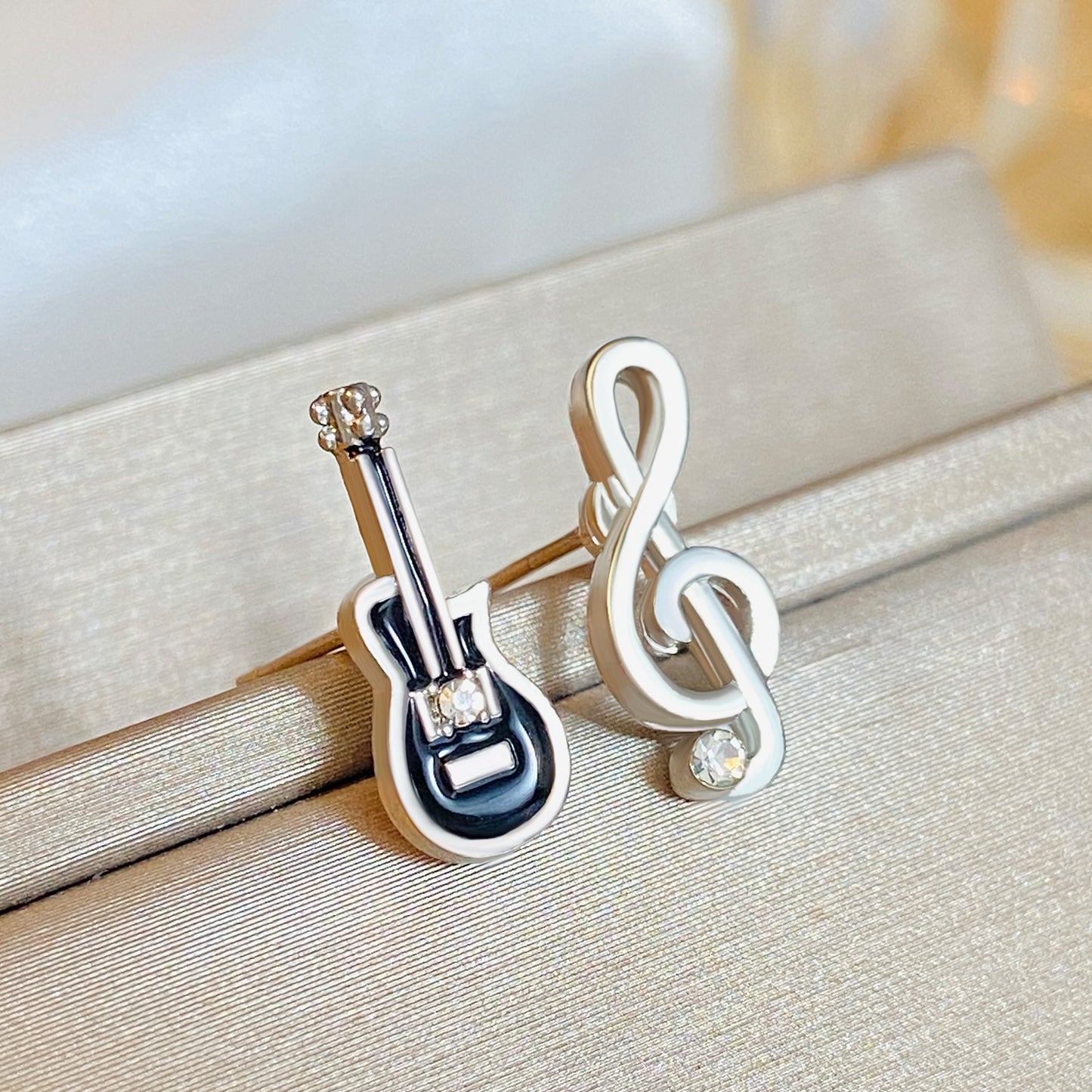 Women's & Men's Steel Guitar Punk Hip Hop Creative Design Electric Sweater Chain Jewelry Set