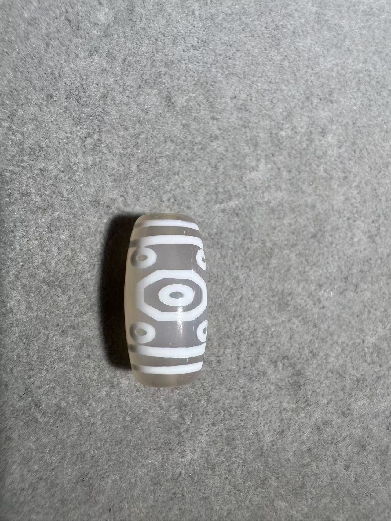 Agate Snowland White Tiger Tooth Multi Totem Bracelet