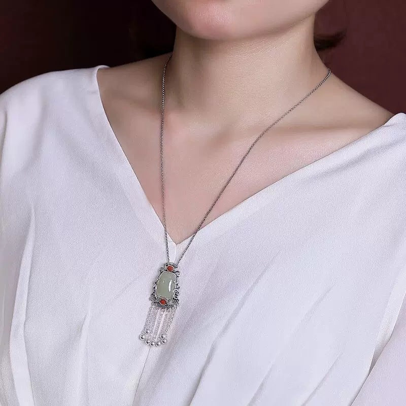 Sier South Red Natural Jade Retro Necklace