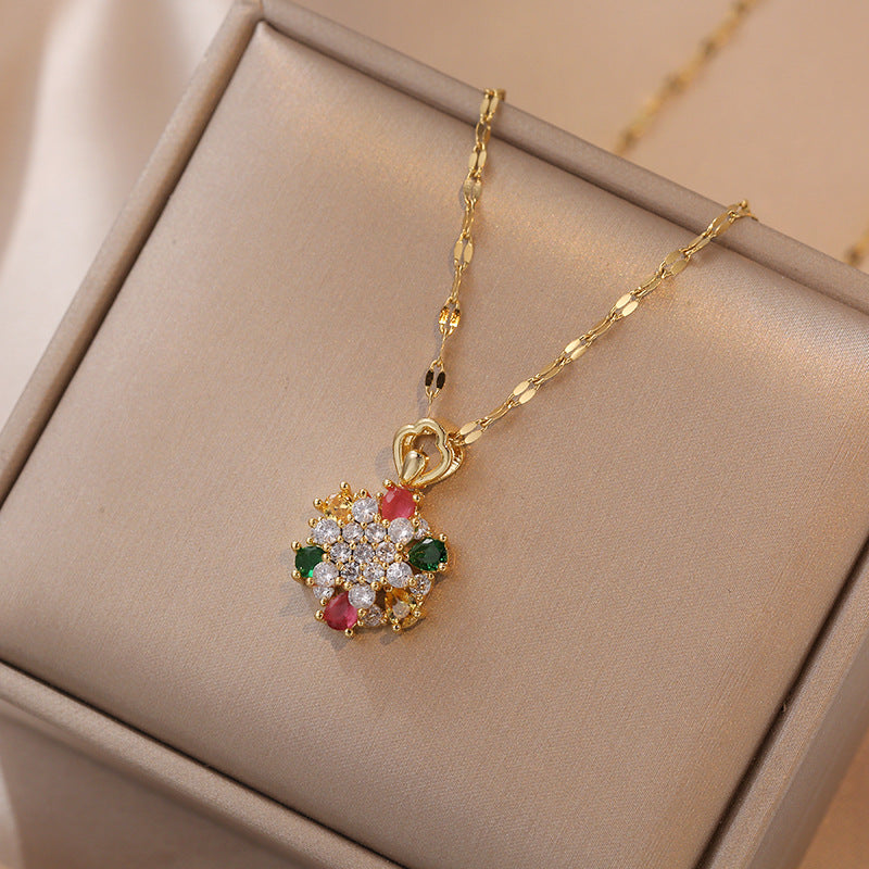 Women's Flower Special Interest Light Luxury Design Pendant Elegant Necklaces