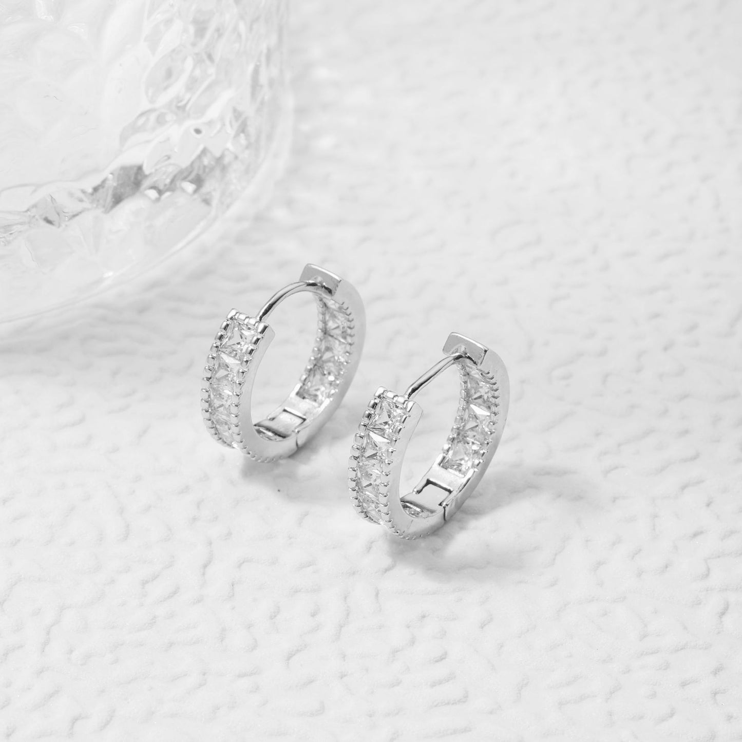 Women's Clip Design Sense High-grade Cold Temperament Earrings