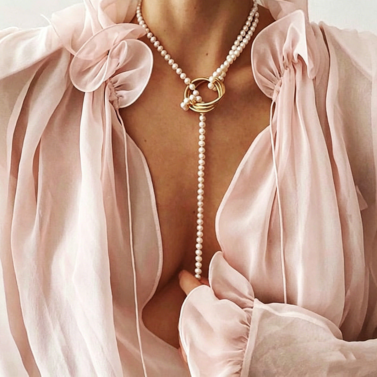 Vintage Pearl Portrait Wafer Geometric Metal Clavicle Chain Jewelry Set