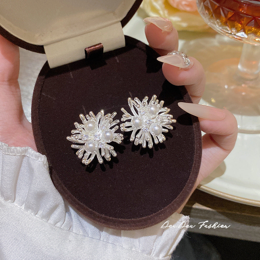 Women's Sier High-grade Unique Fireworks Beautiful Pearl Design Rings