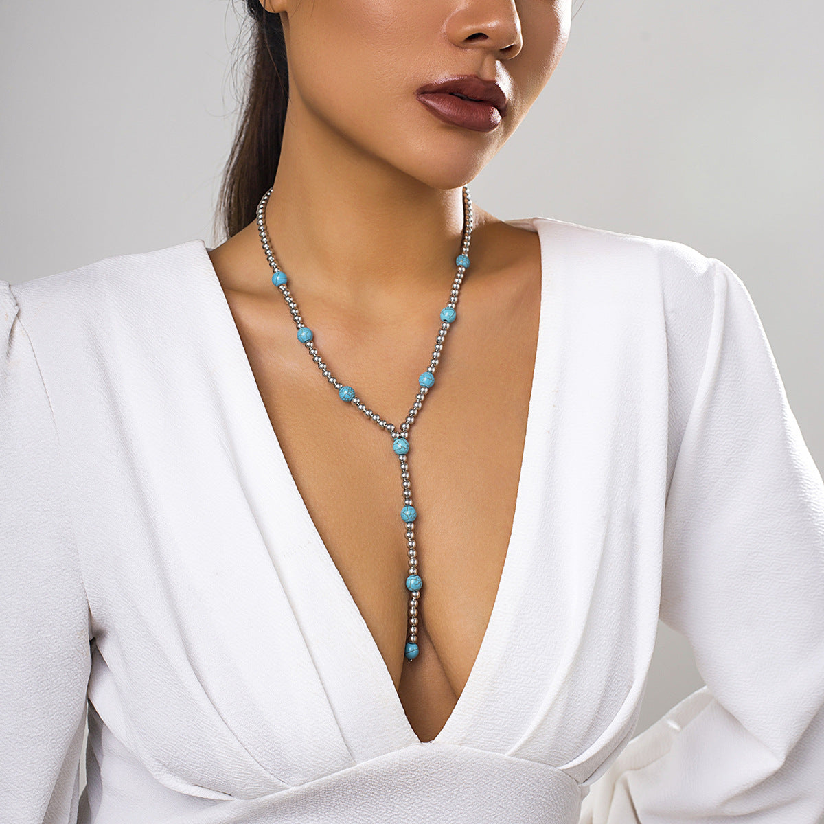 Style Retro Turquoise Beaded Clavicle Niche Necklaces