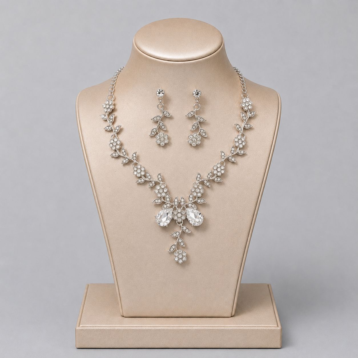Alloy Rhinestone Light Luxury Dinner Dress Jewelry Set