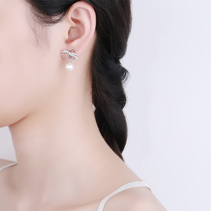 Stylish Graceful Simple Butterfly Pearl Sweet Female Stud Earrings