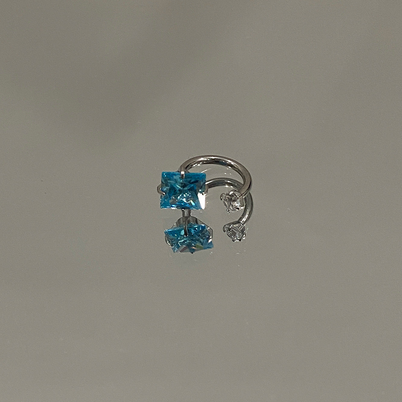Super Flash Square Zircon Internal Thread No Need To Take Rings