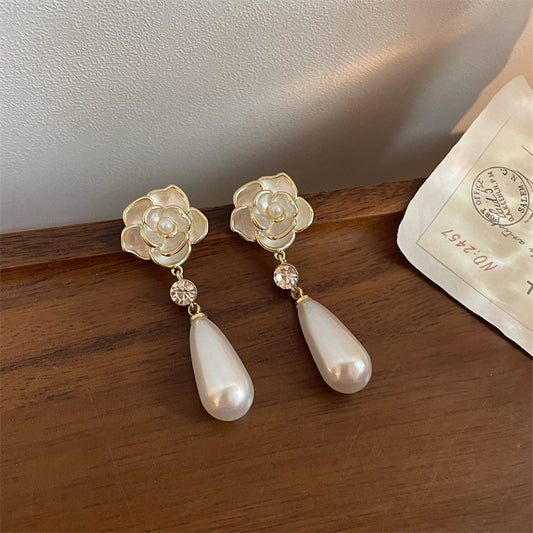 Women's High-grade Pearl Camellia For Trendy Design Earrings