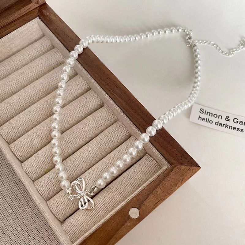 Butterfly Pearl Light Luxury Minority Design Necklace