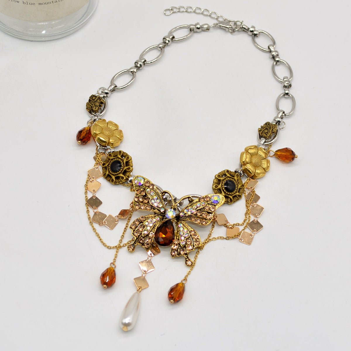 Light Luxury High-grade Clavicle Chain Personality Pendants