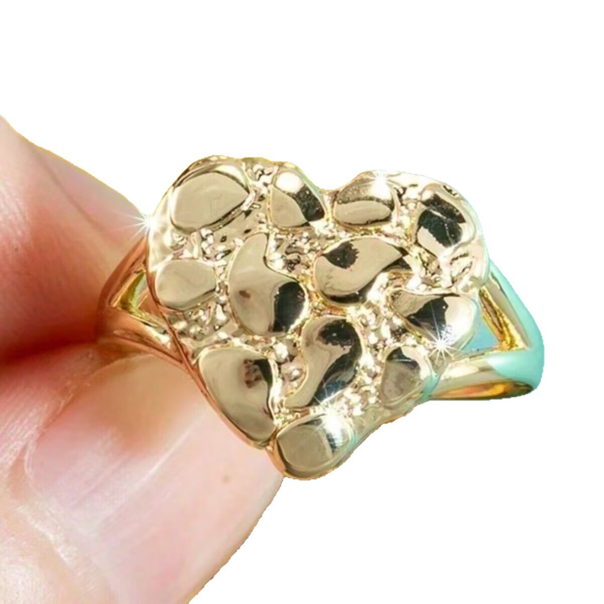 Fashion Simple Carved Love Electroplated Gold Affordable Ring