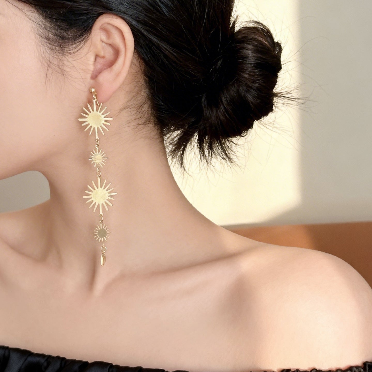 Women's Long Sunflower Tassel Mosquito Coil Light Ear Clip