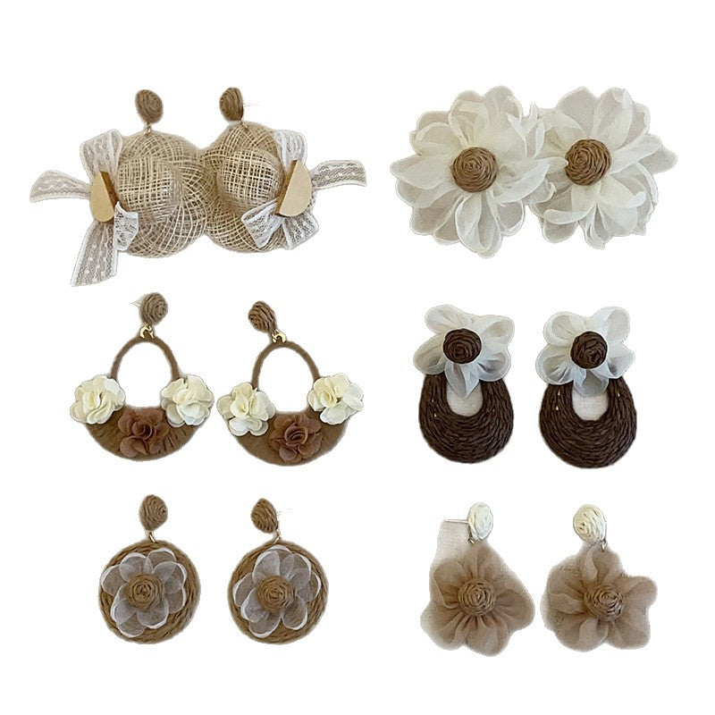 Women's Niche Design Straw Rattan Woven Flower Hat For Vintage Exaggerated Earrings