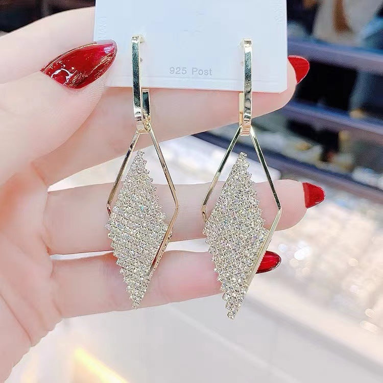 Popular Long Metal Rhinestone Female Sier Needle Earrings