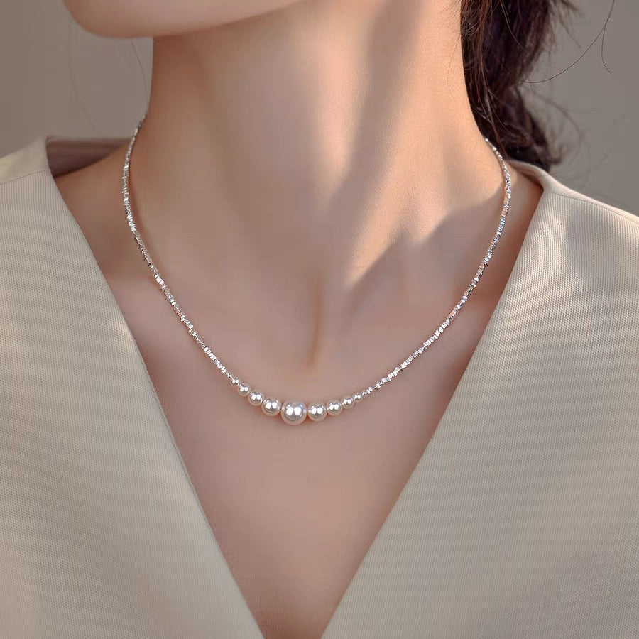 Gradient Smile Pearl Female Design Light Luxury High-grade Clavicle Chain Necklace