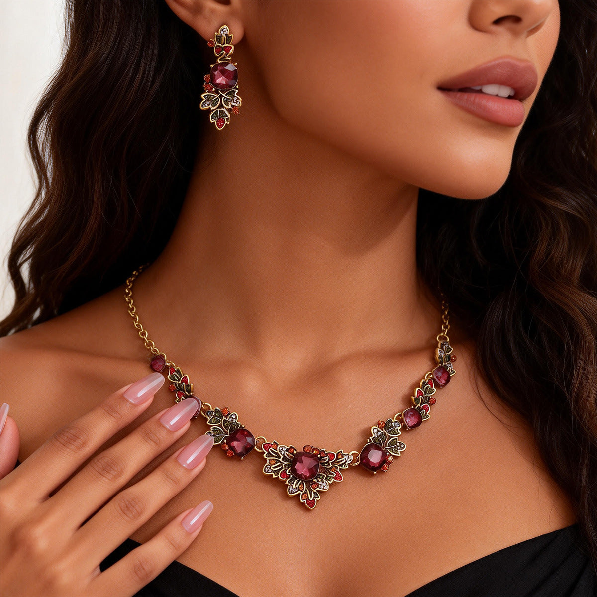 Women's Diamond Flower Geometric Light Luxury Minority High-grade Clavicle Chain Palace Jewelry Set