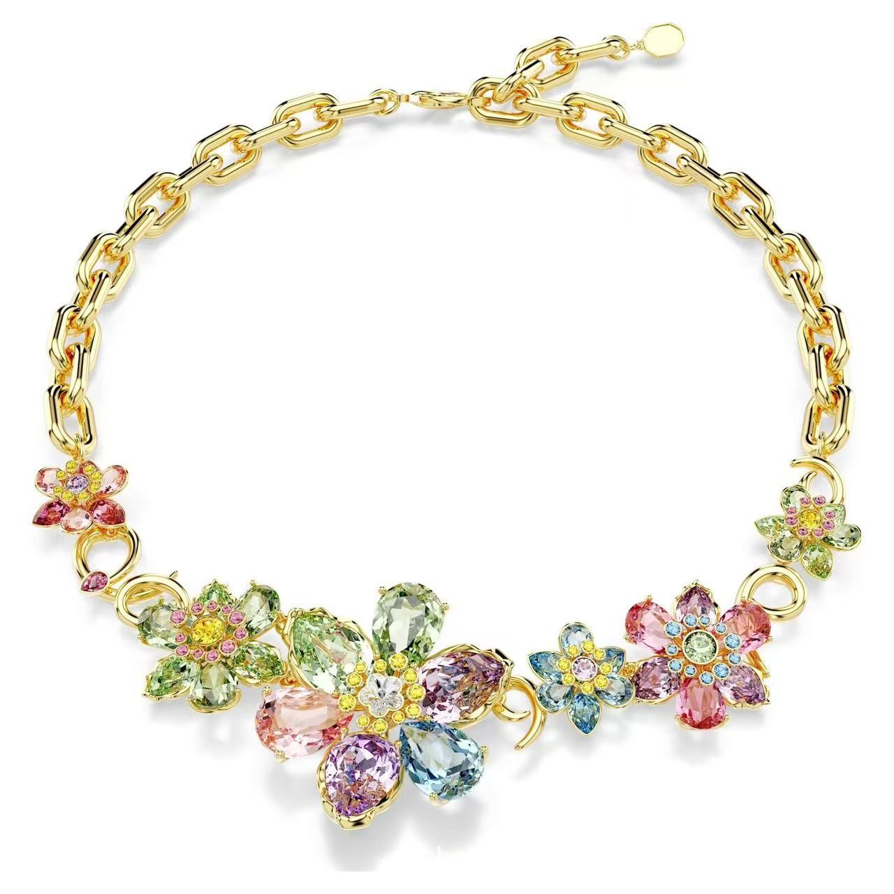 Austrian Crystal Flowers Rich Candy Ear Jewelry Set