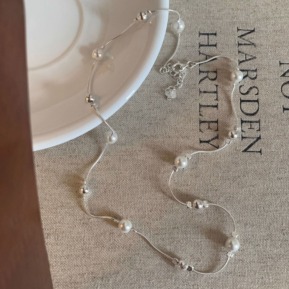 Women's Snake Bone Pearl For Temperament Wild High-grade Light Luxury Clavicle Necklaces