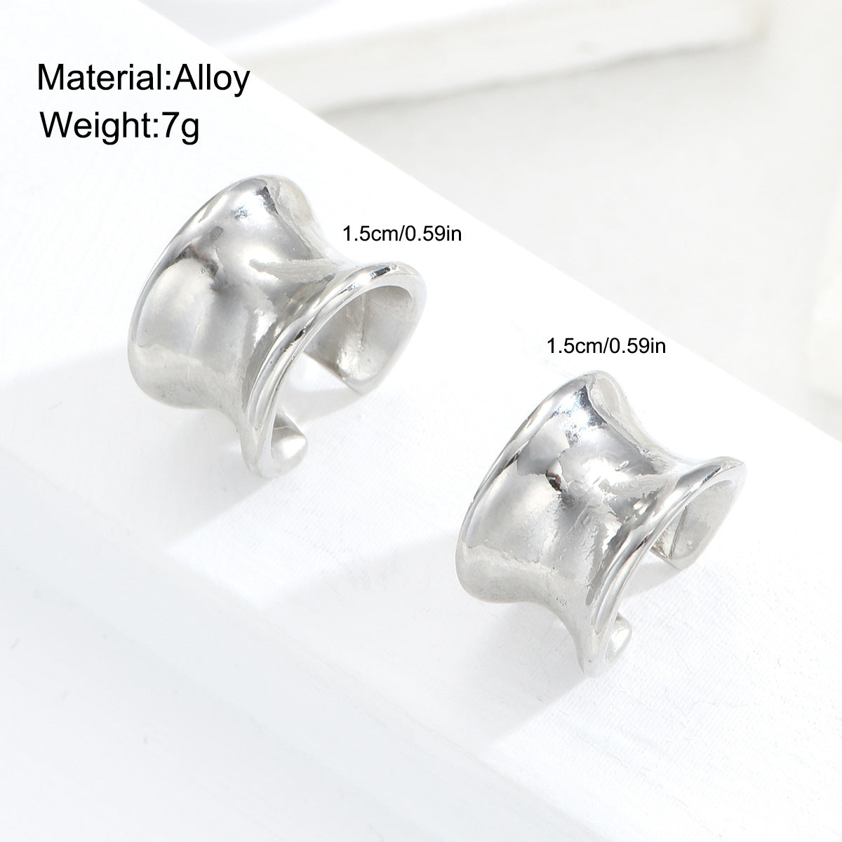 Retro Glossy Geometric Fashion Wide Face Arc Ear Clip