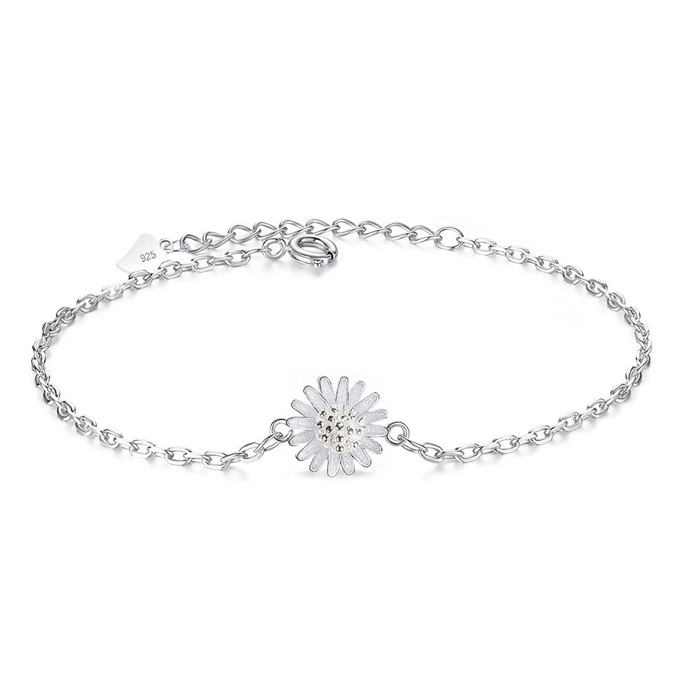 Blumenfrische Sommer-Armbänder mit kleinen Gänseblümchen und Sonnenblumen