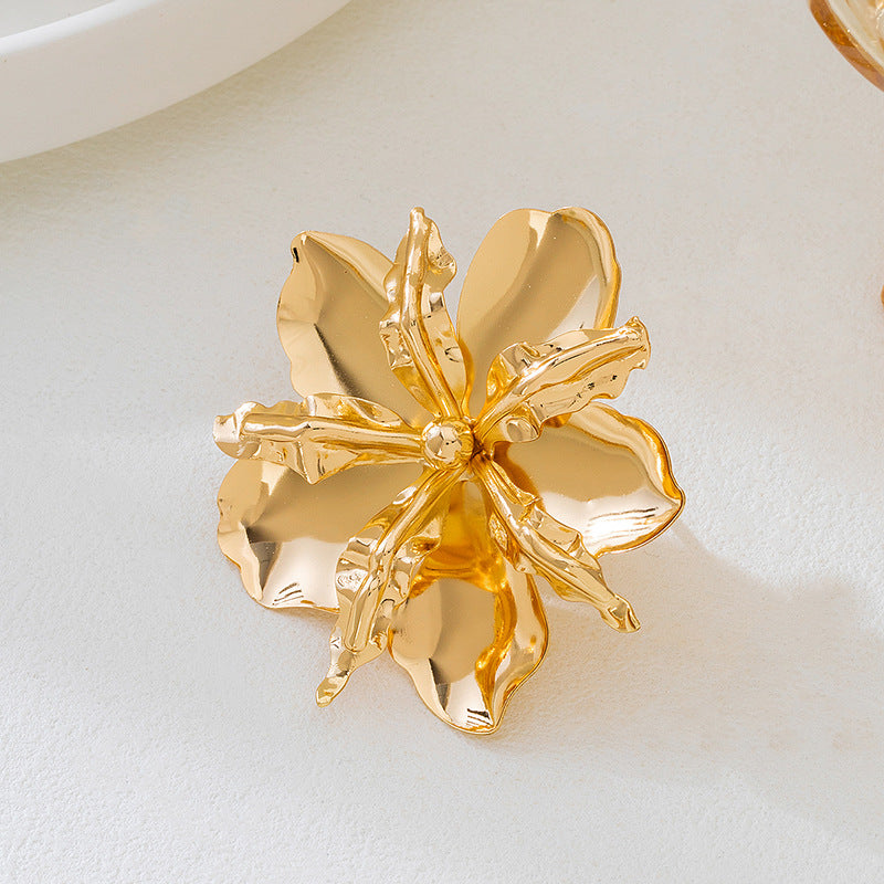 Women's Exaggerated Three-dimensional Large Flower Graceful Fashionable Rings