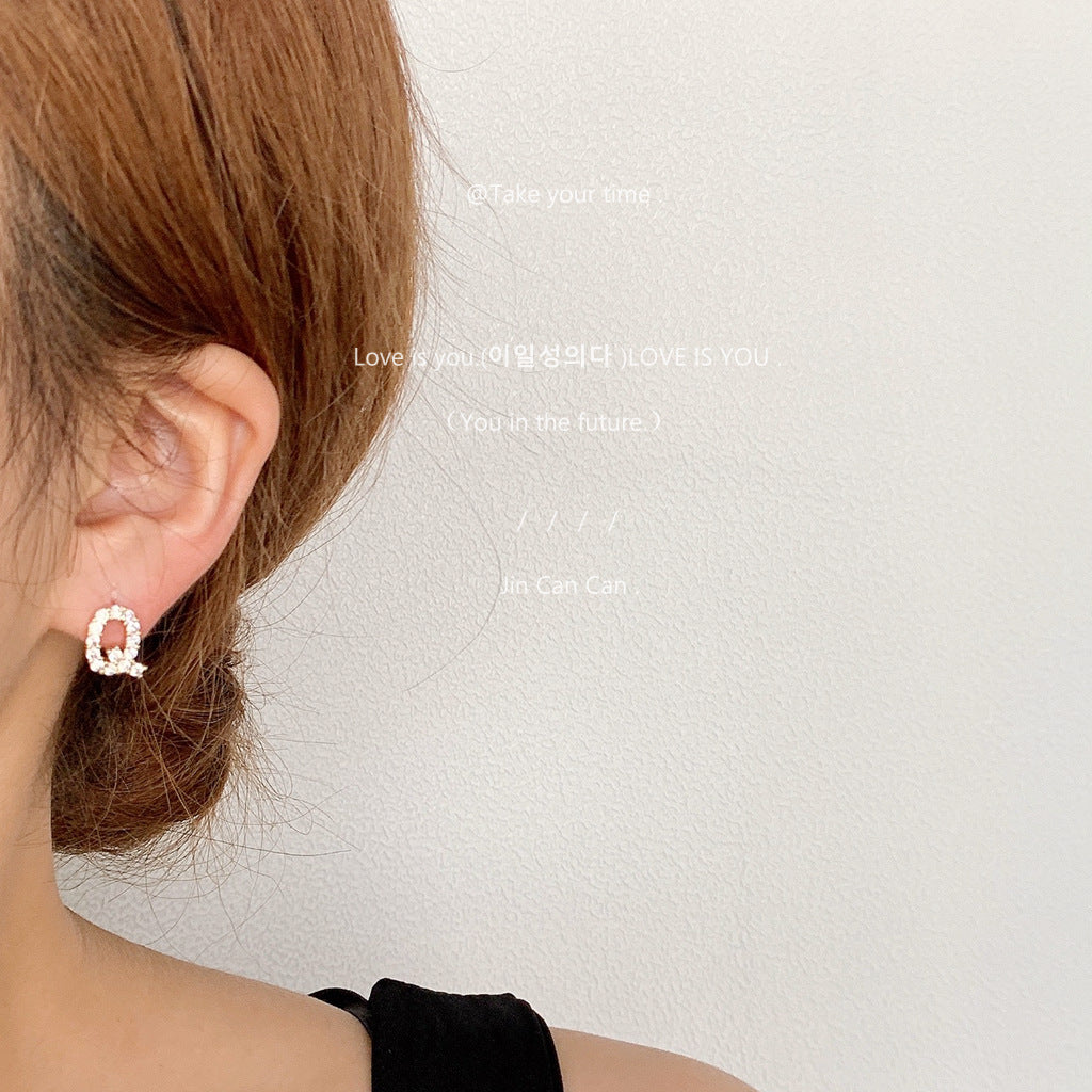 Inlaid Zircon Sier Needle Plated English Alphabet Earrings