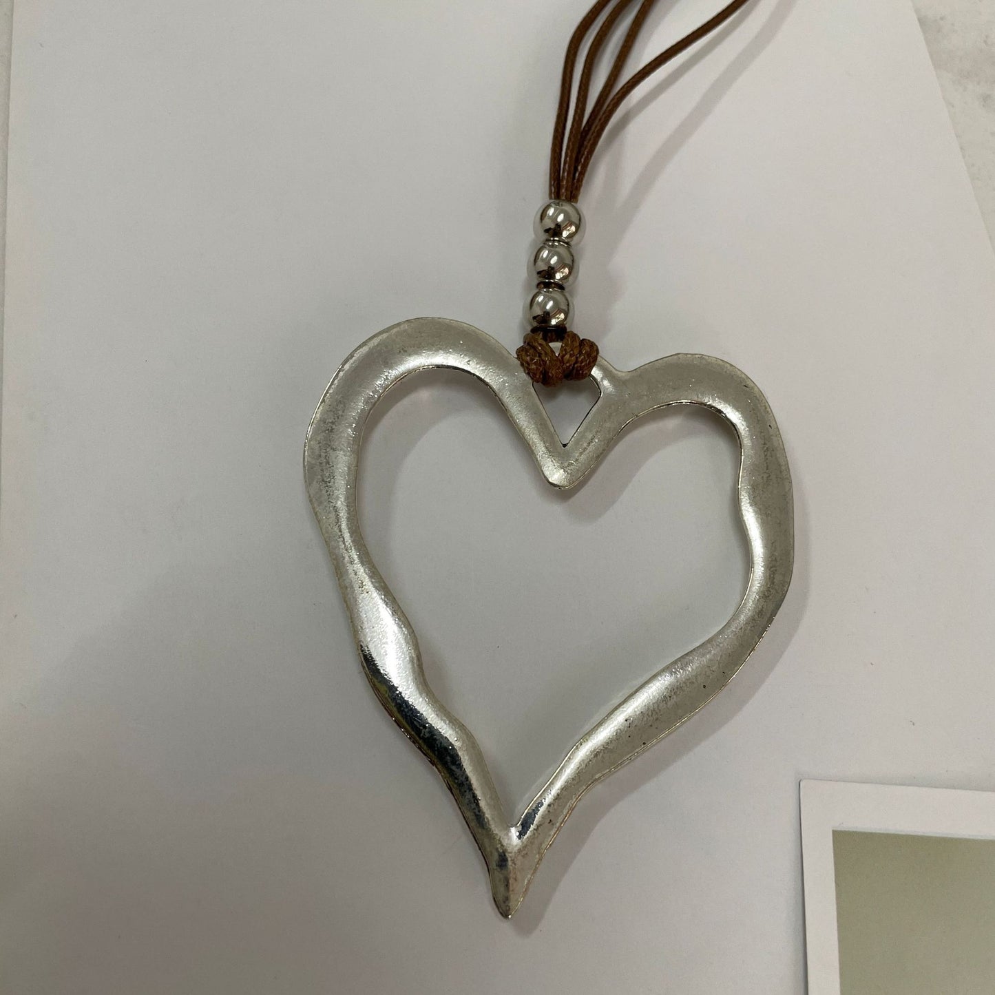 Colliers bohème avec pendentif d'amour total pour femmes, rétro, corde en cuir