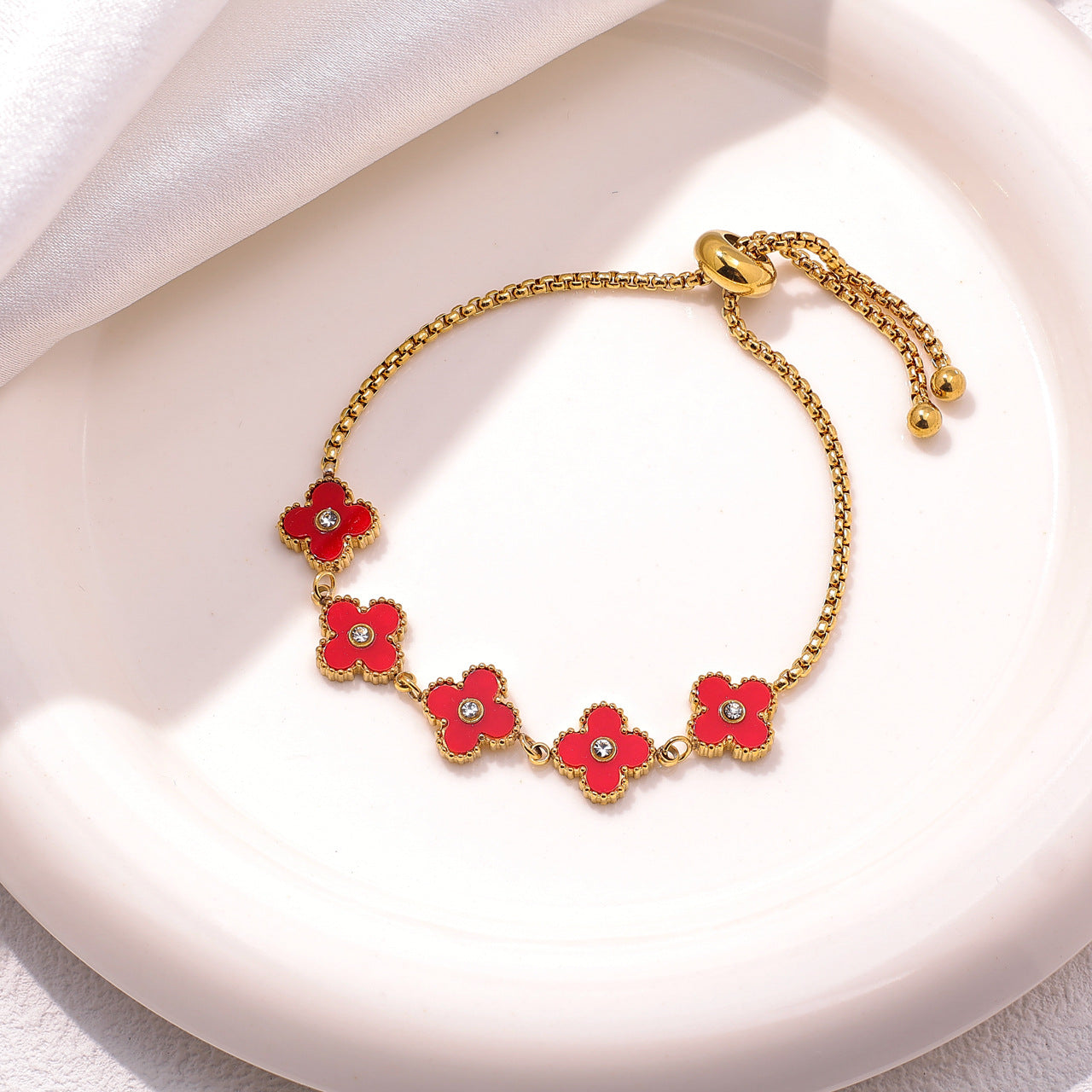 Light Luxury Titanium Steel No Fading Clover Female Bracelet