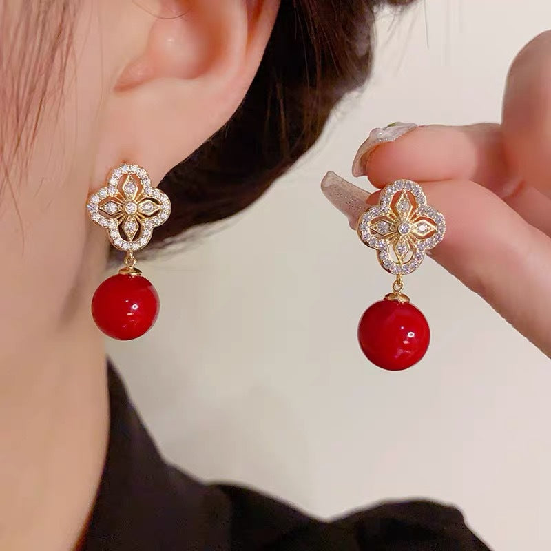 Exquisite Full Rhinestone Zircon Four-leaf Flower Pearl Affordable Luxury Fashion Stud Earrings