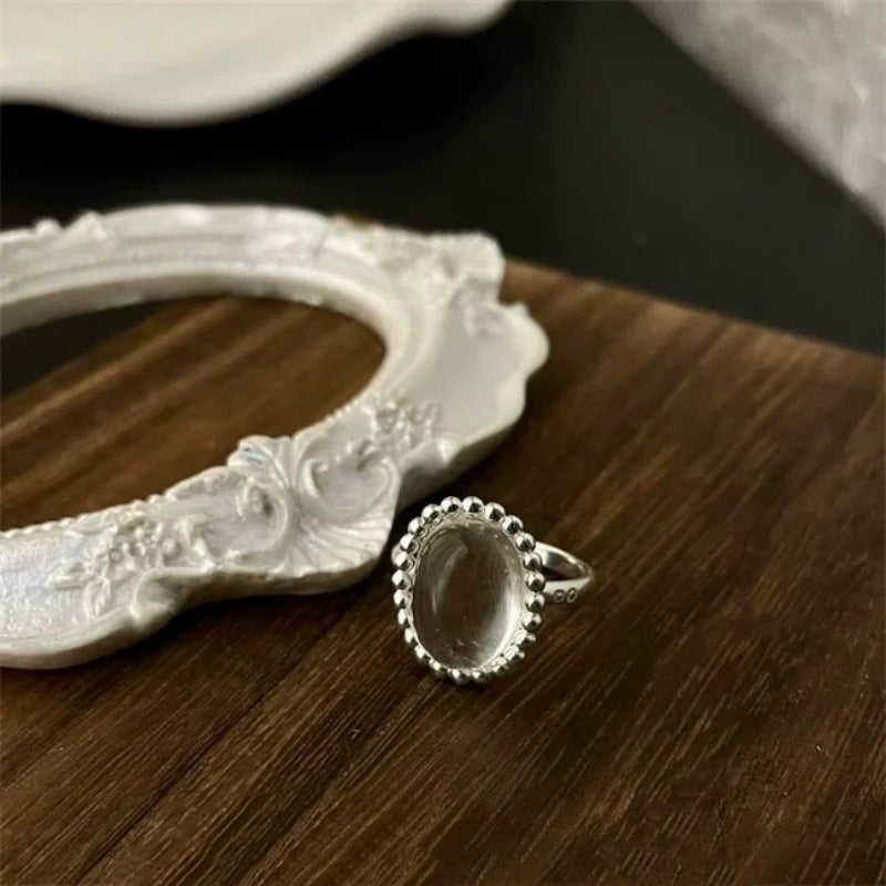 Exquisite Oval Female Niche Design Fashion Commuter Ring