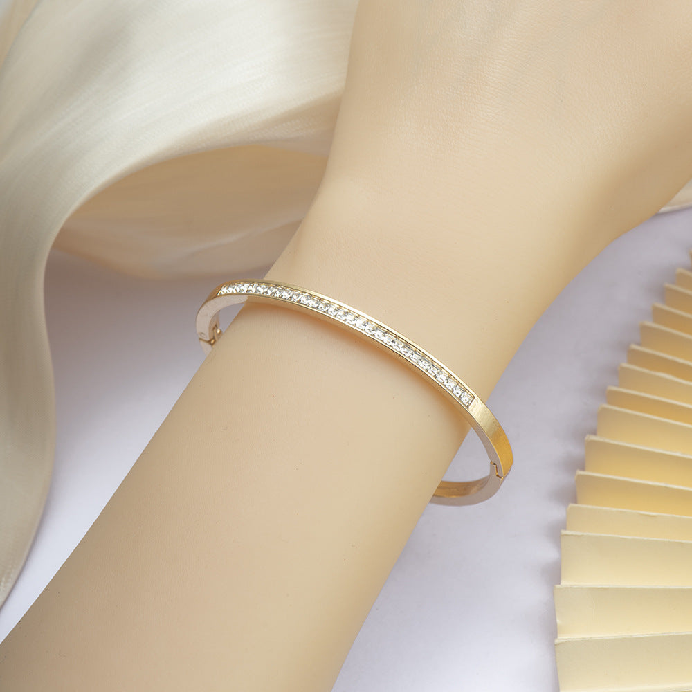Classy Slouchy Women's Square Diamond For Jewelry Accessories