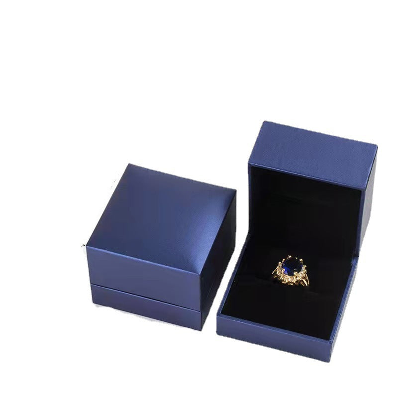 Chiba Brushed Box Gift Jewelry Pendant Rings