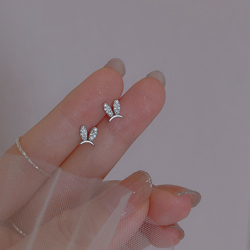 Boucles d'oreilles mini lapin en zircon incrusté de diamants