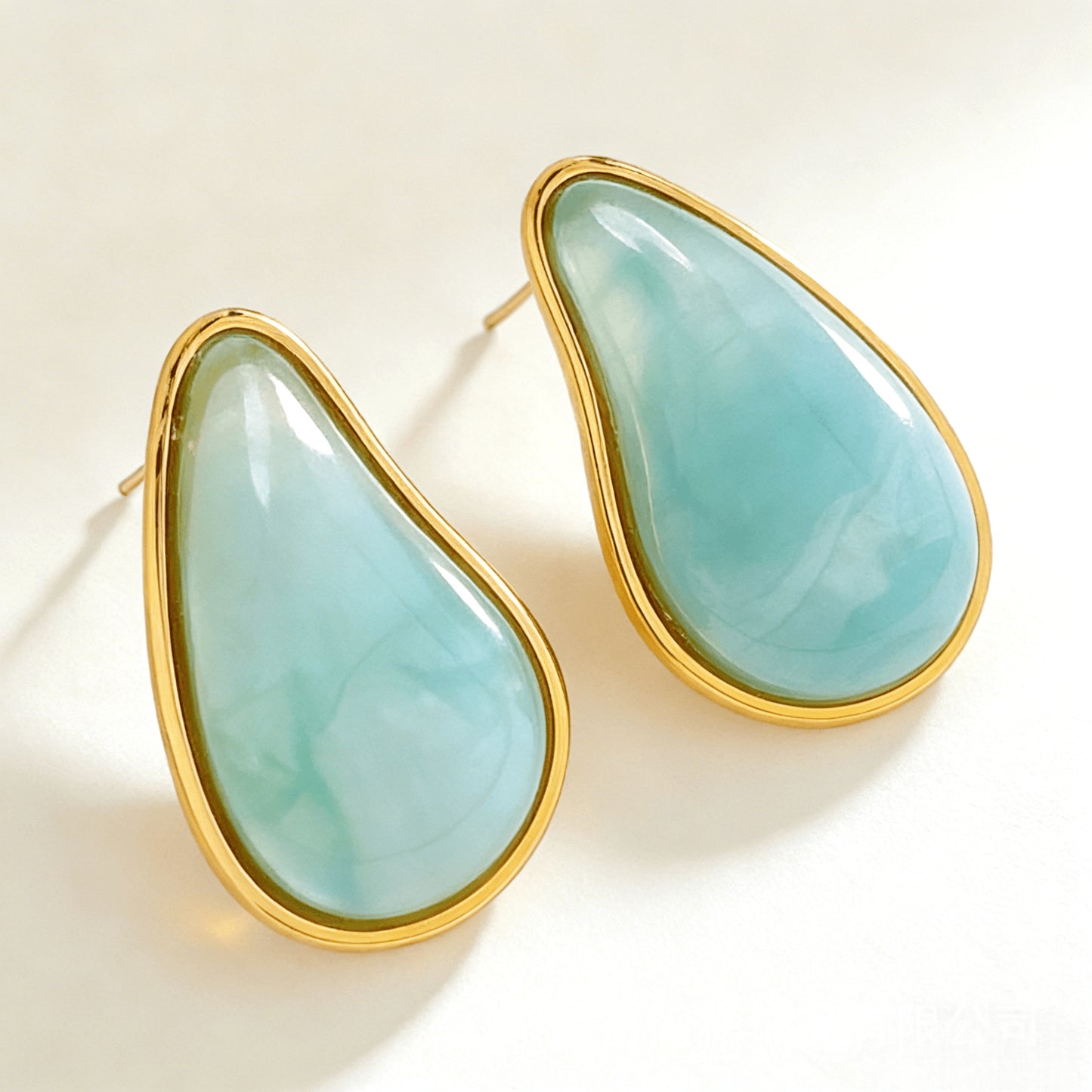 French Retro Drop-shaped Resin Stone Textured Niche Stud Earrings