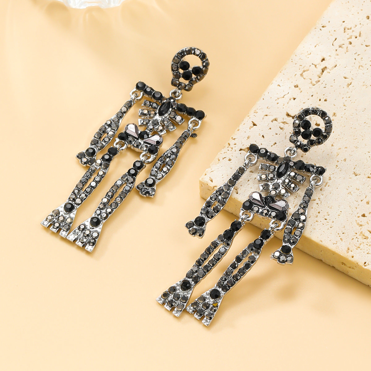 Skull Skeleton Exaggerated Female Alloy Diamond Full Halloween Earrings