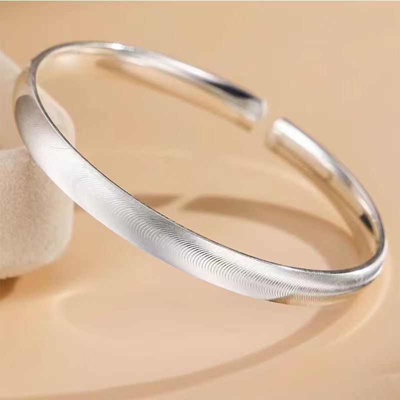 Women's Chinese Style Antique Cat Eye Fashion Open Bracelet
