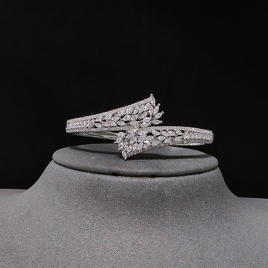 Elegant Wear Environmental Protection Advanced Stylish Opening Bracelets